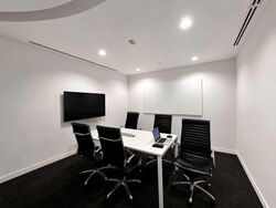 Gateway East (D7), Office #600645321